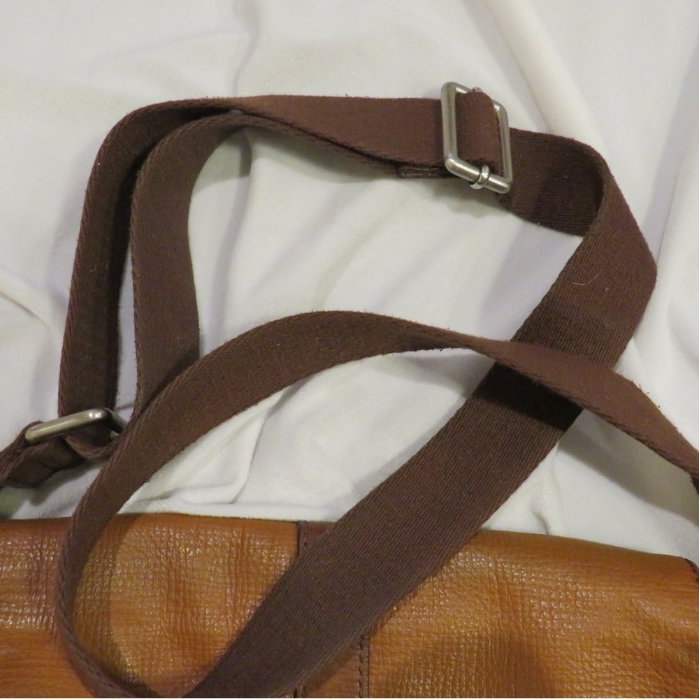 Fossil Brown Messenger Bag with Nylon adjustable strap - Picture 12 of 16